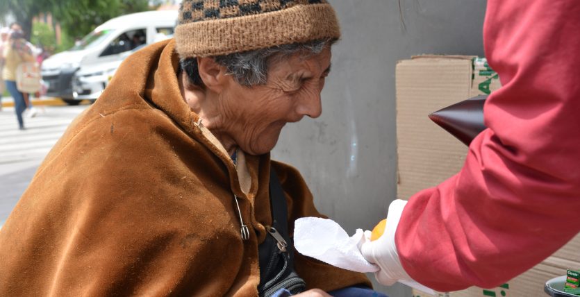 Adulta mayor en situación de calle de Huancayo